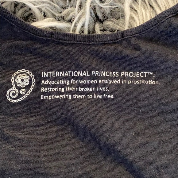 Alternative Earth Black/Charcoal Tank Top - Picture 3 of 3